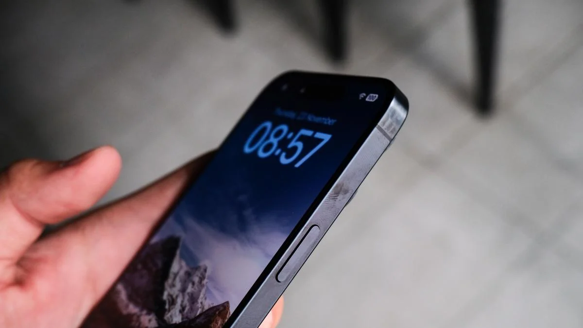 iPhone 15 Pro với khung Titanium và A17 Pro: có đáng nâng cấp từ iPhone 15?