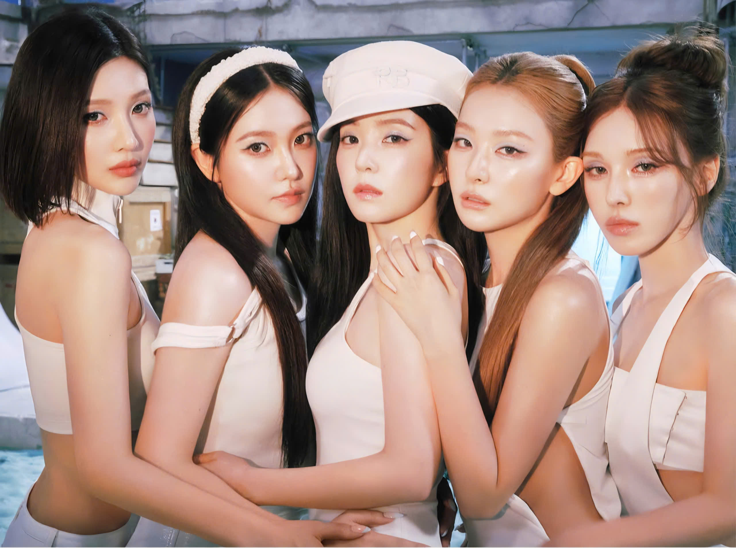 Red Velvet thăng hạng toàn cầu với ‘Surfin’ Boy’