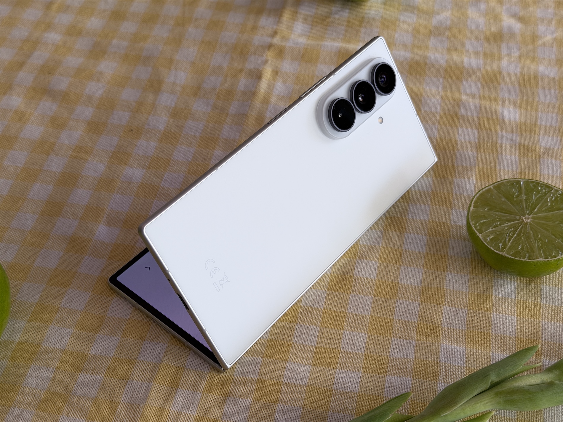 Điện thoại gập Samsung: cú bứt phá 30% liệu có bền vững?