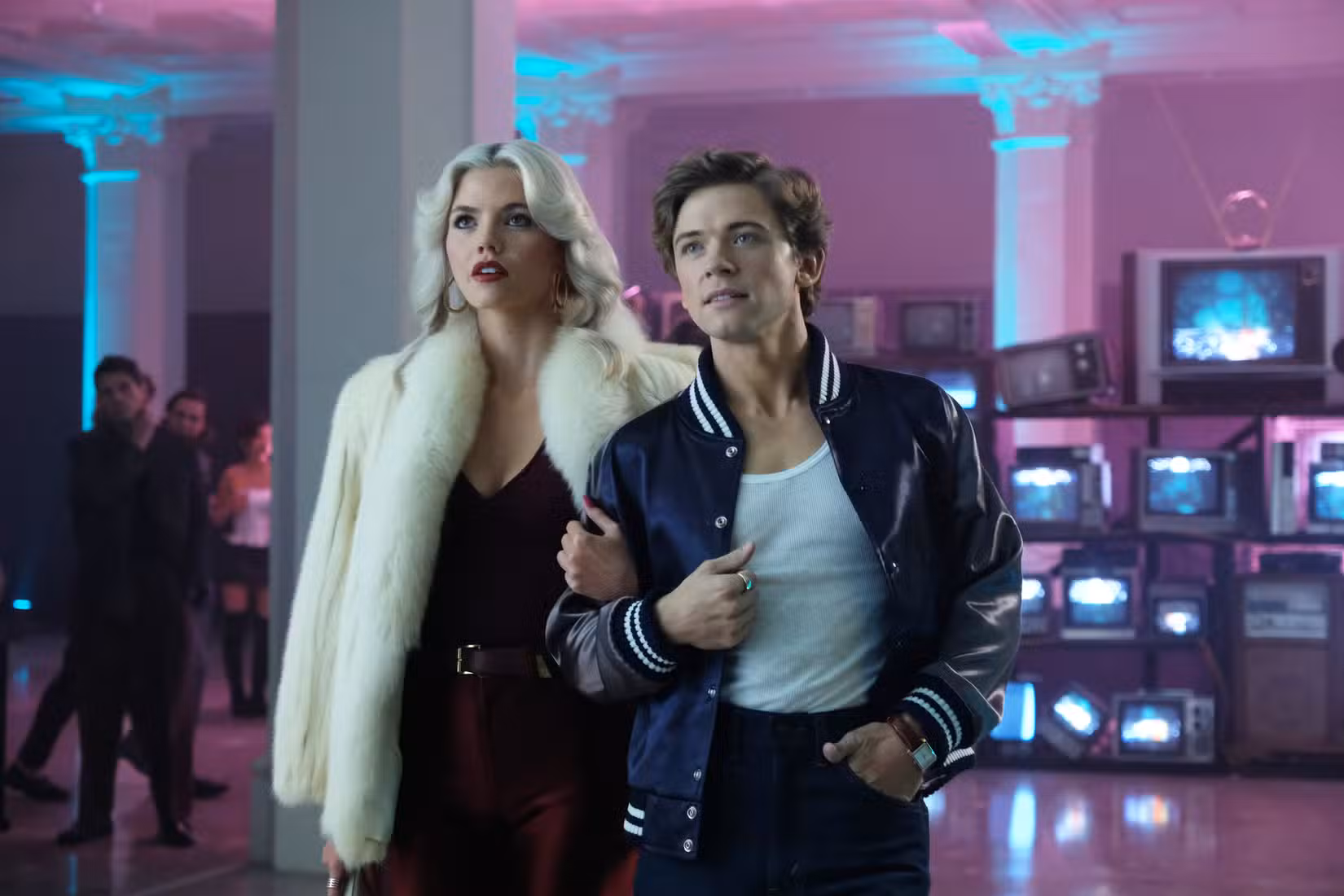 Ryan Murphy’s The Shards Turns 80s Hollywood Into a Hypnotic Serial Killer Nightmare