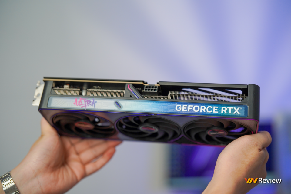 Giải pháp tản nhiệt cho RTX 50 Series: chọn Colorful, Gigabyte hay ASUS?