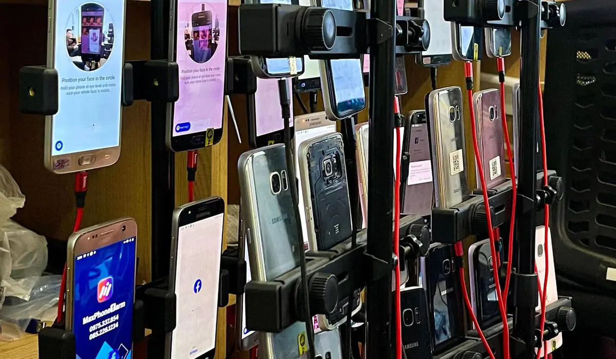 Phonefarm kết hợp AI: Mặt trận mới của cuộc chiến tin giả