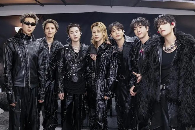 BTS nói không với Grammy: K-pop từ khách mời thành thế lực đòi luật chơi mới
