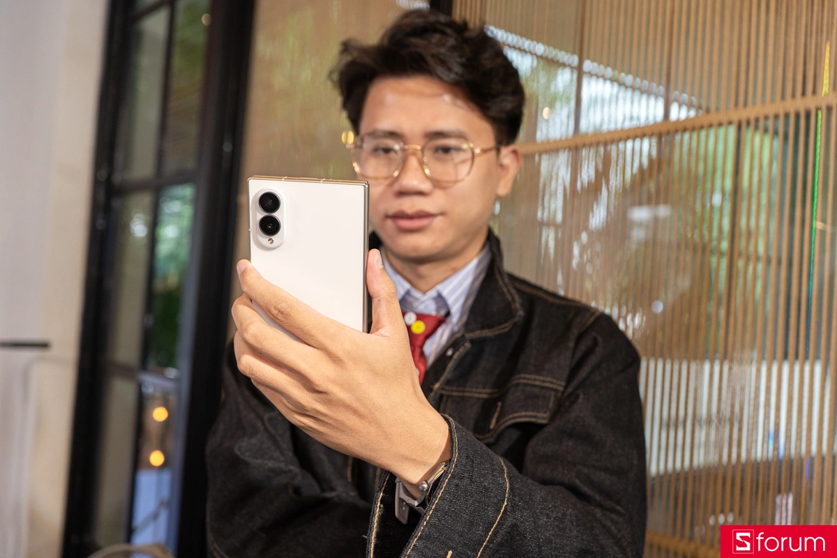 Galaxy Z Fold8 hay Z Fold8 Ultra: Chọn máy nào đáng tiền hơn?