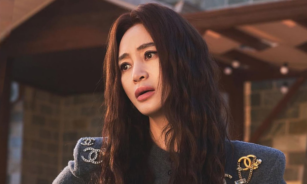 Kim Hye Soo và cú trở lại xoay não với "Ngoại tình đã nhằm nhò gì?"