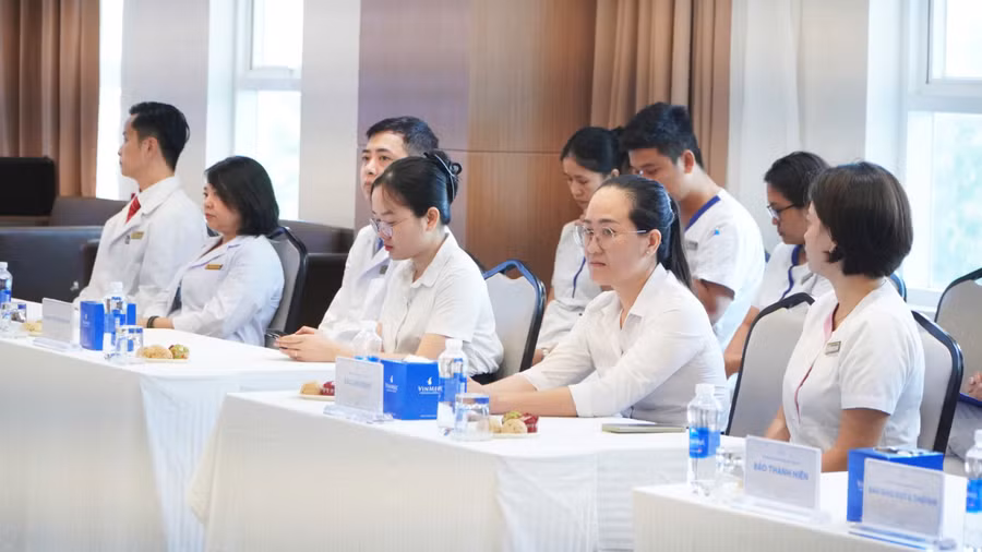 Ca phẫu thuật robot từ xa hai chiều đầu tiên: Bước ngoặt y học hiện đại