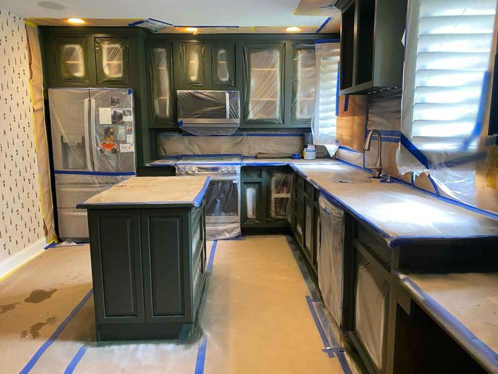 Kitchen Cabinet Color Changes That Expand and Modernize