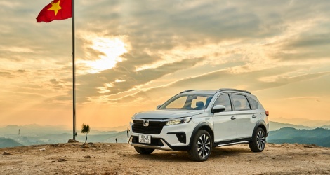 So sánh sedan xăng tháng 8: Corolla, Civic, Elantra N Line và Mazda3