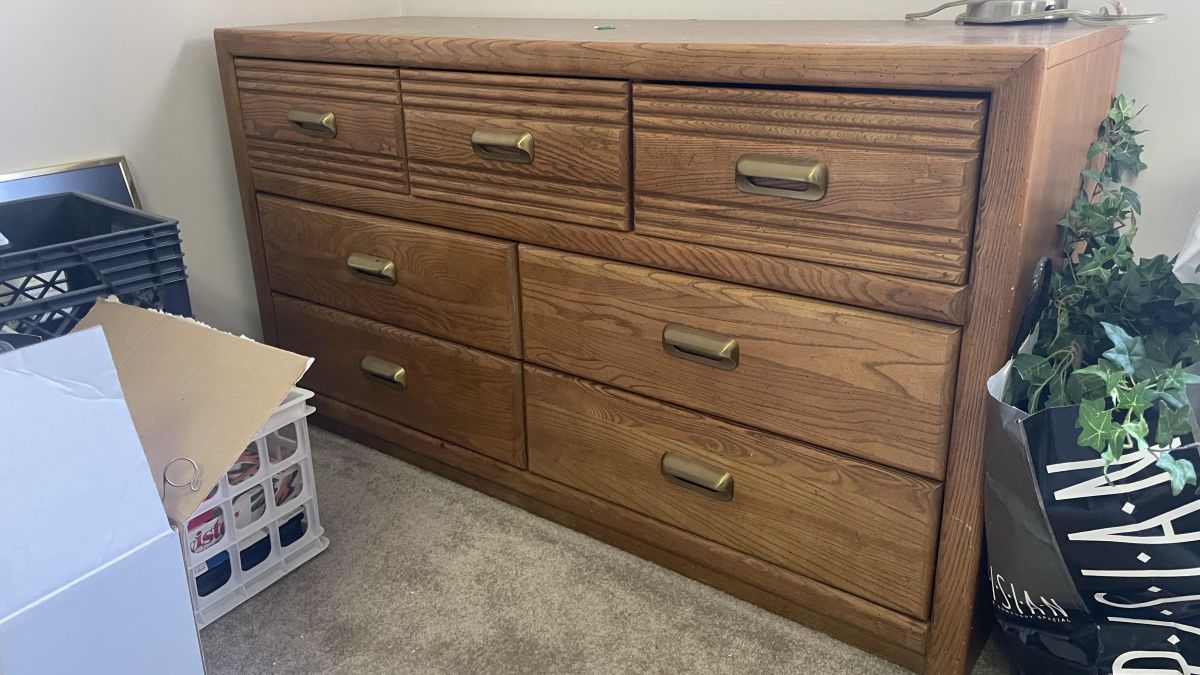 How to Give Vintage Furniture a Modern Makeover Without Professional Help