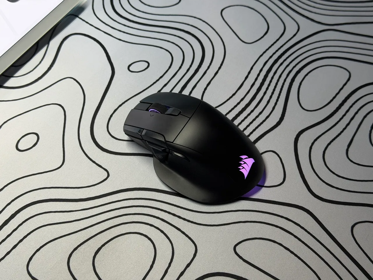 Corsair’s Nightsword V2 Wireless SD Turns Your Mouse Into a Stream Deck Hub