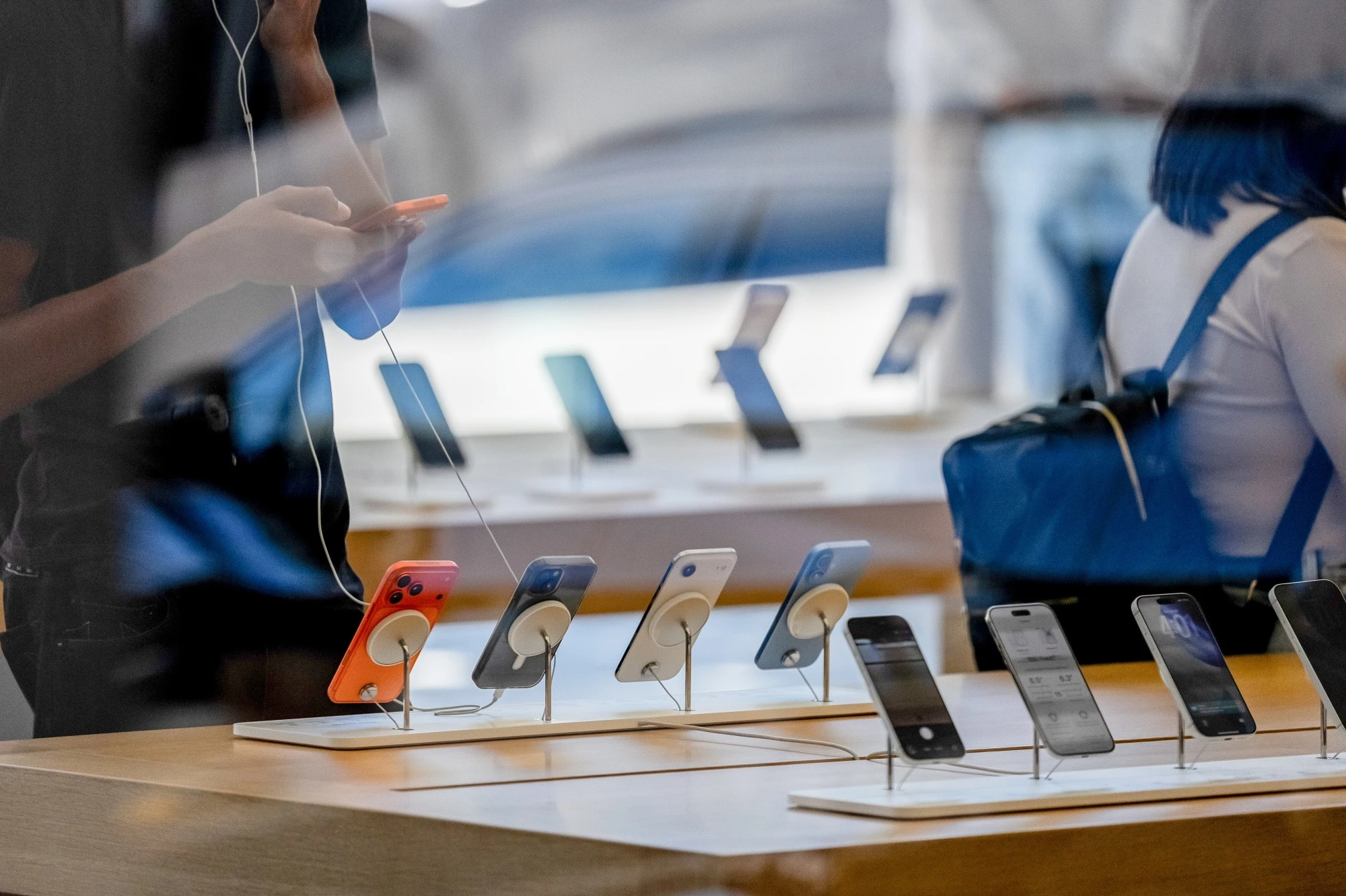 Khủng hoảng DRAM đe dọa lịch trình iPhone 18 Pro