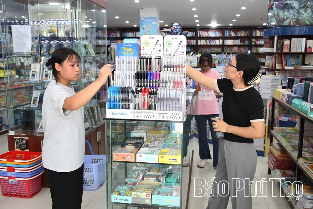 Thị trường đồ dùng học tập: Hàng Việt chiếm ưu thế, phụ huynh dễ thở hơn
