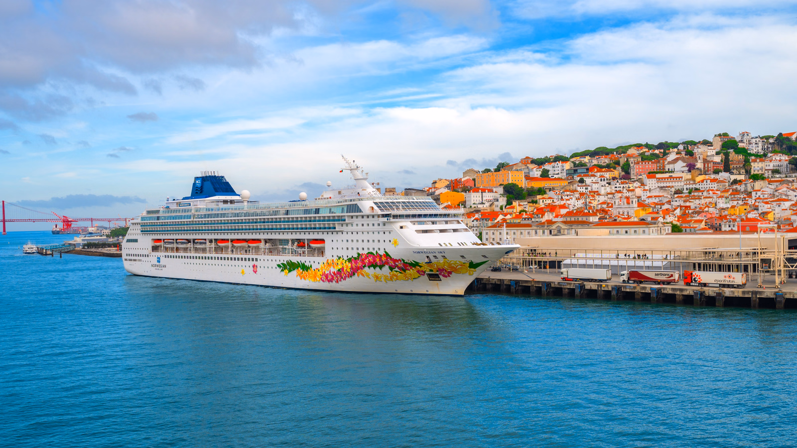 How Geopolitical Tensions Are Reshaping Smart Travel Planning