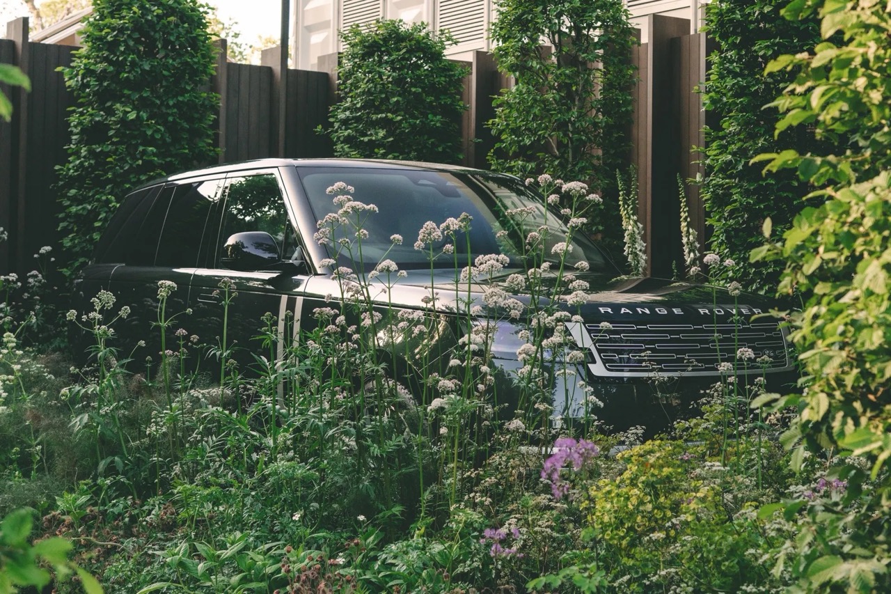 Range Rover Electric và MINI Aceman: cuộc chơi xe điện hạng sang hai đẳng cấp