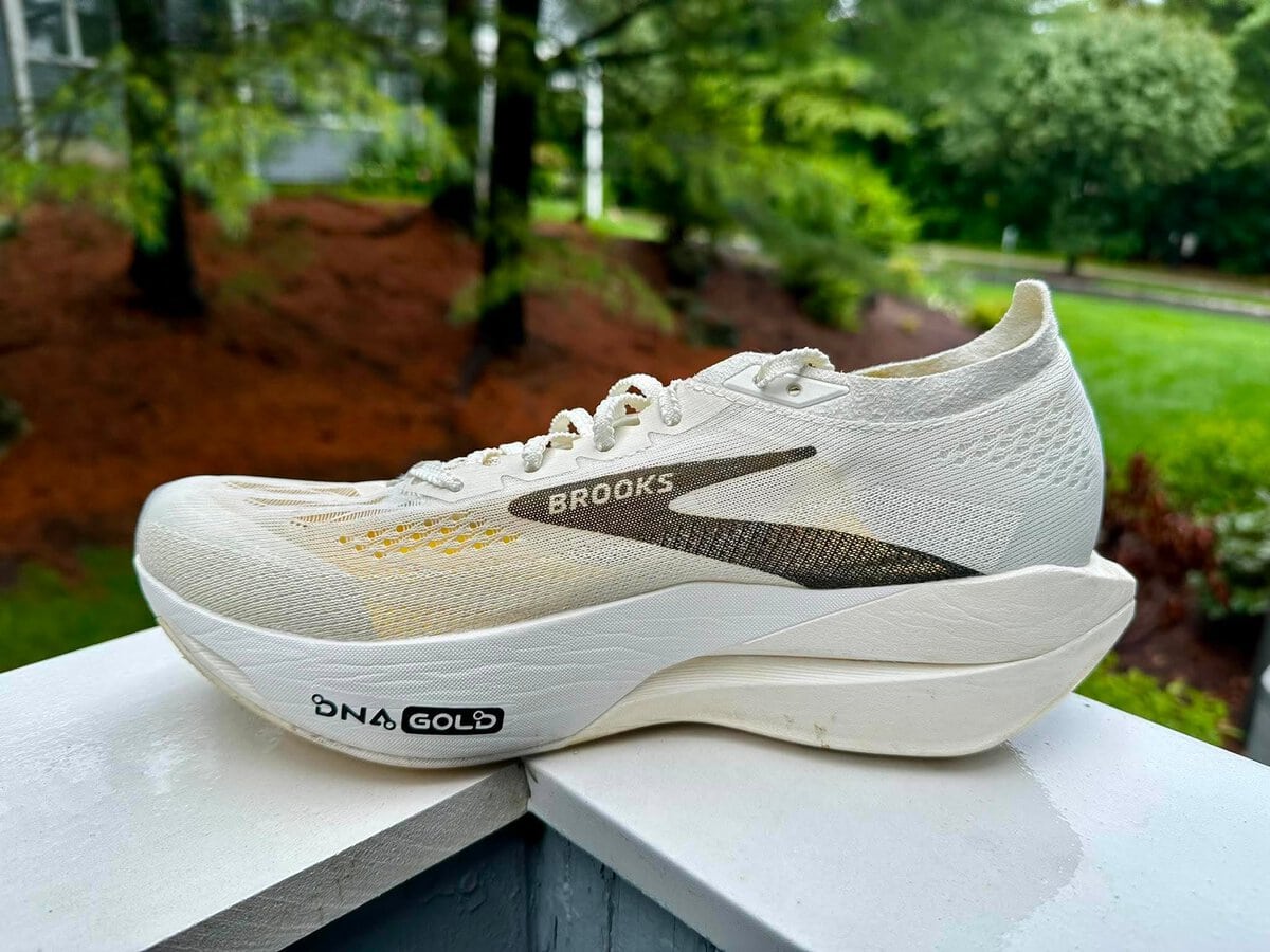 Brooks Hyperion Elite 6 vs Puma Deviate Nitro 4: Which Racing Shoe Is Faster?