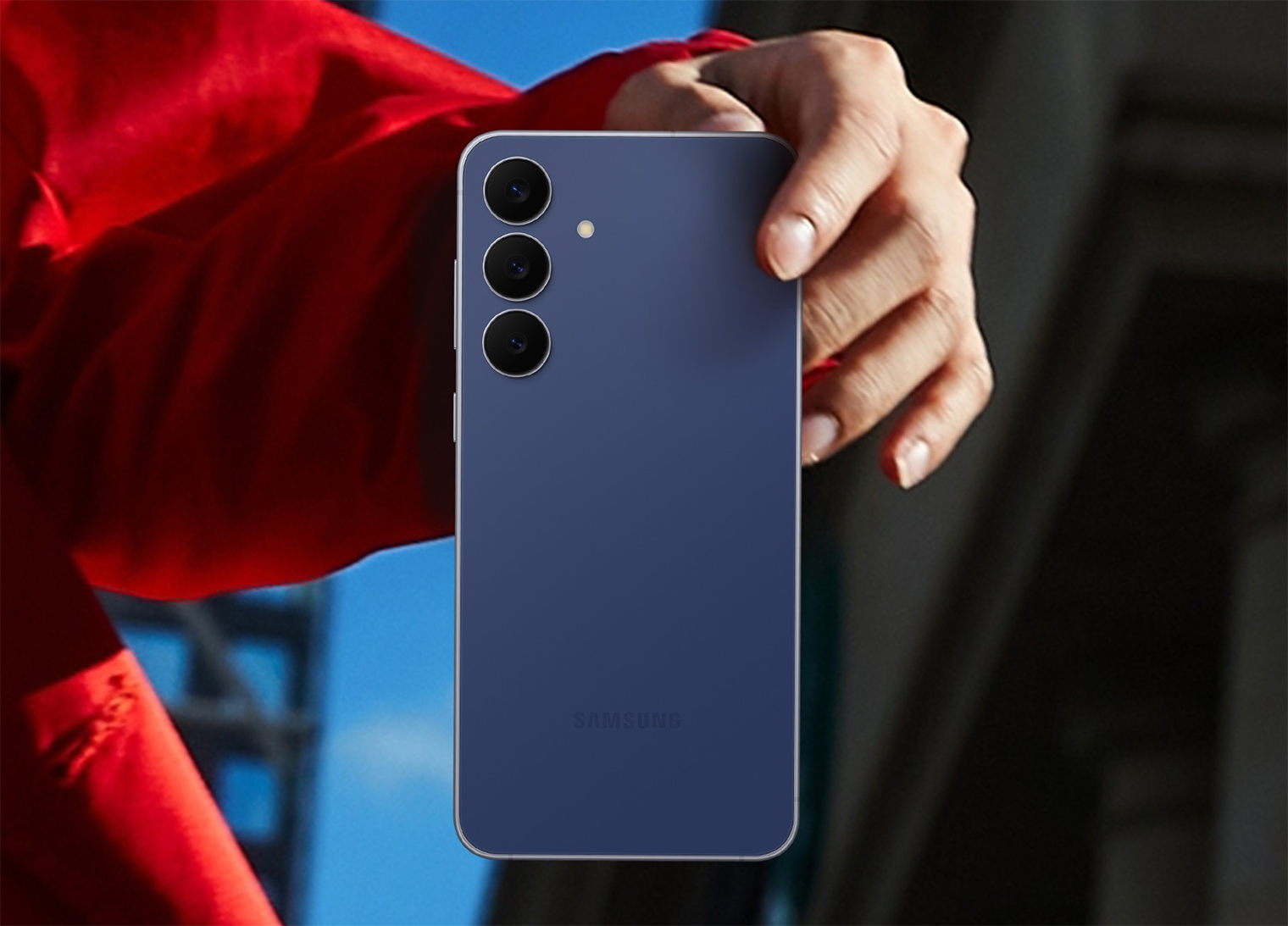 iPhone, Galaxy hay Xiaomi: chiếc smartphone giá 15 triệu đáng mua nhất?