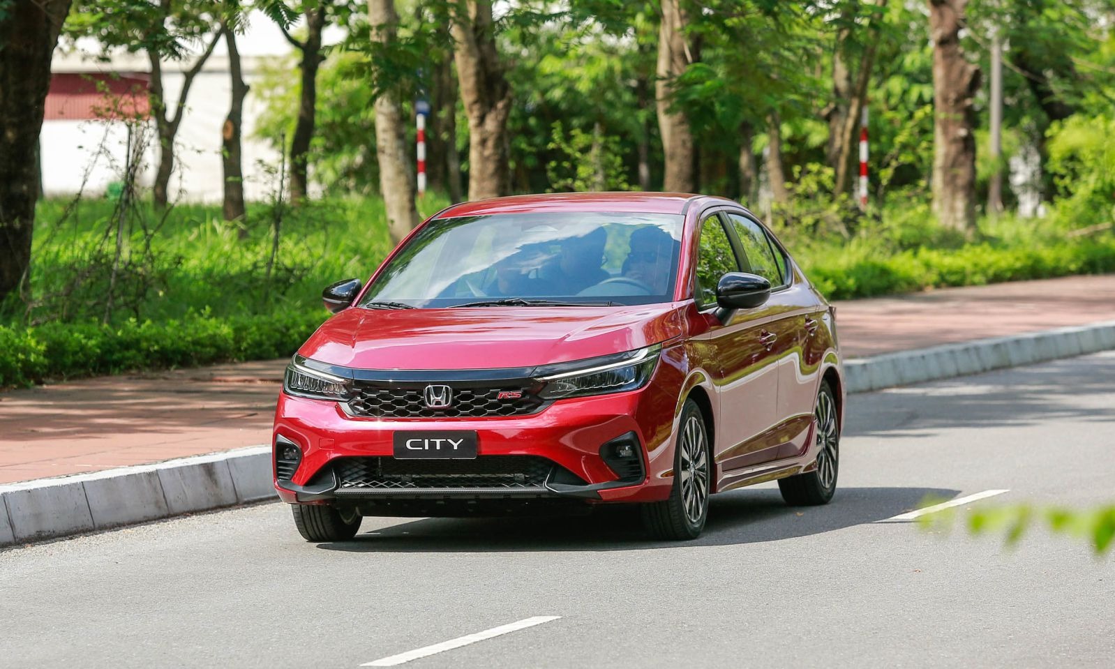 Honda HR-V ưu đãi tháng 8: giảm giá và bảo hành 10 năm có đáng xuống tiền?