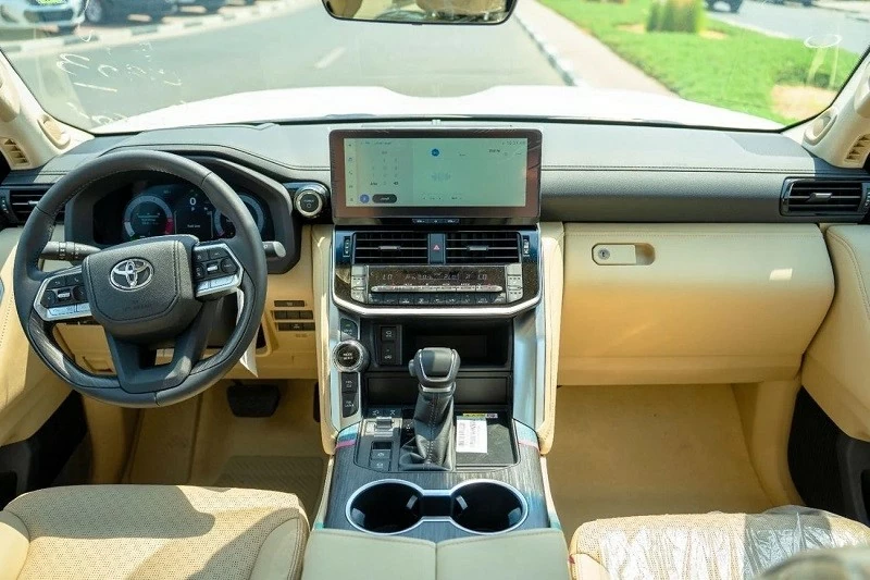 Toyota Land Cruiser hybrid sắp ra mắt: đắt nhưng đáng tiền?
