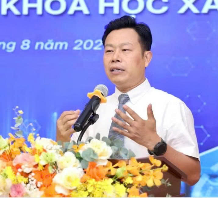 Đại học tích hợp AI vào chương trình: Sinh viên phải học gì ngay?