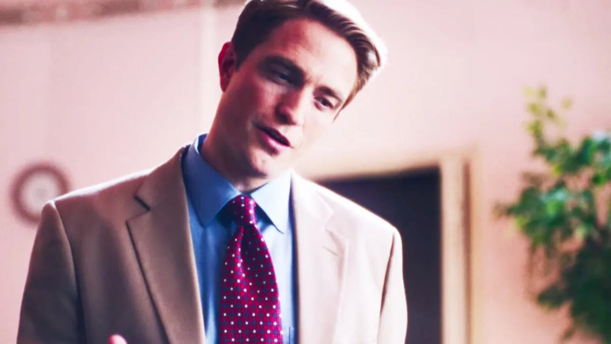 Robert Pattinson’s Chris Hansen Raises Old To Catch a Predator Ghosts