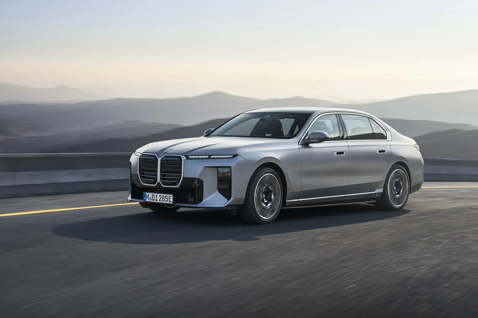 Which Gas Cars Actually Last 10 Years? Reliability and Owner Data Explained