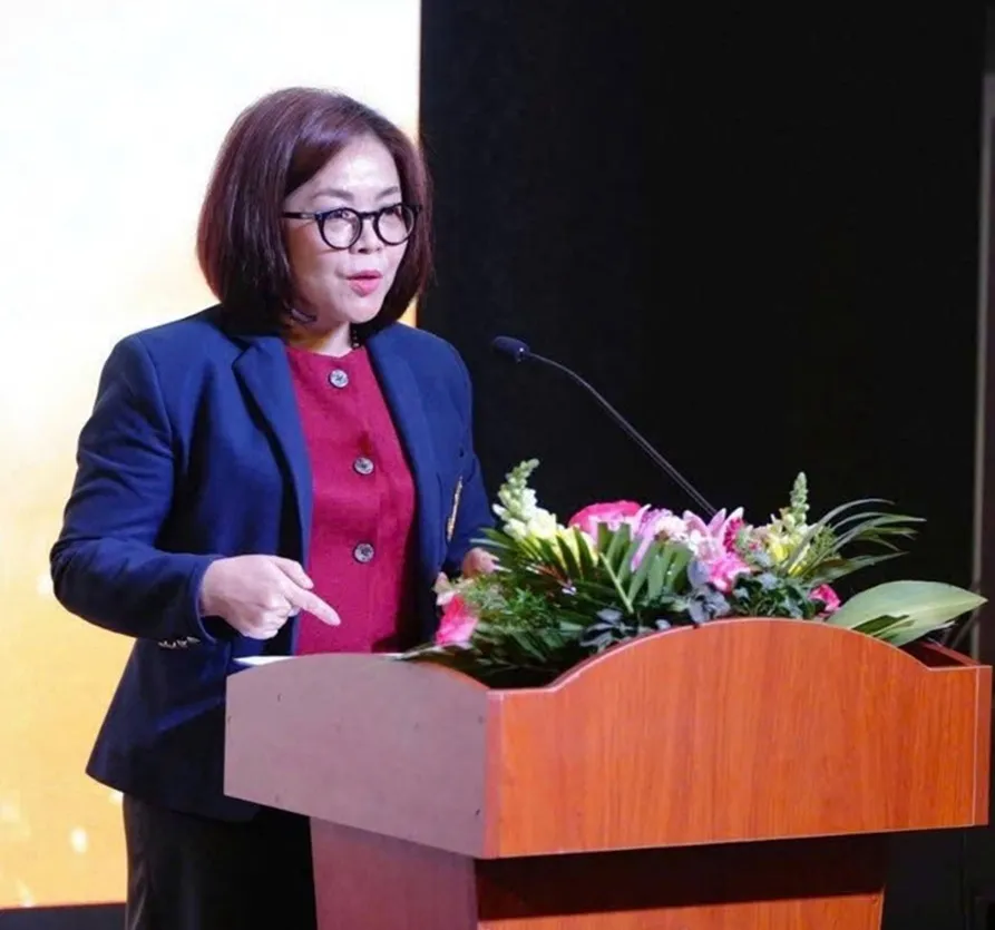 Live Commerce kết hợp AI: từ cuộc chơi doanh thu đến chuẩn hóa mô hình bán hàng