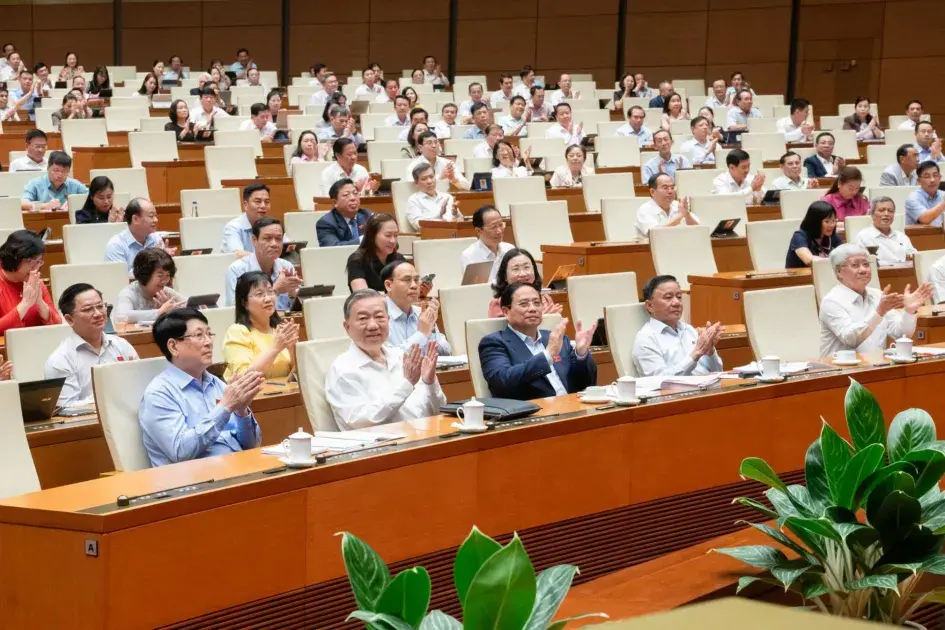 Việt Nam hướng tới quốc gia biển mạnh: từ tầm nhìn đến cải cách thể chế