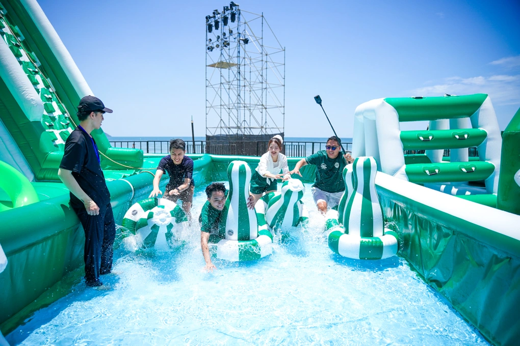 Huda Beach Water Fest: Đại tiệc nước và nhạc giữa lòng Nghệ An