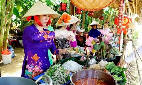 Ngày hội tôn vinh mỳ Quảng ở Đà Nẵng: khi quà quê bước lên hàng di sản