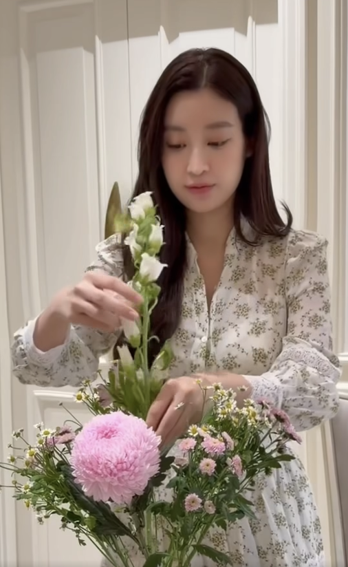 Bên trong biệt thự 6 tầng mới của Hoa hậu Đỗ Mỹ Linh