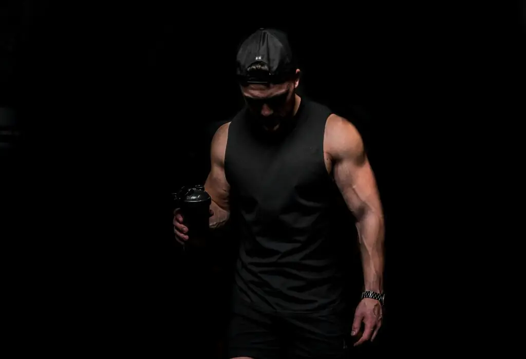 Pull-Ups vs Cable Rows: The Definitive Beginner's Guide to a Wider Back