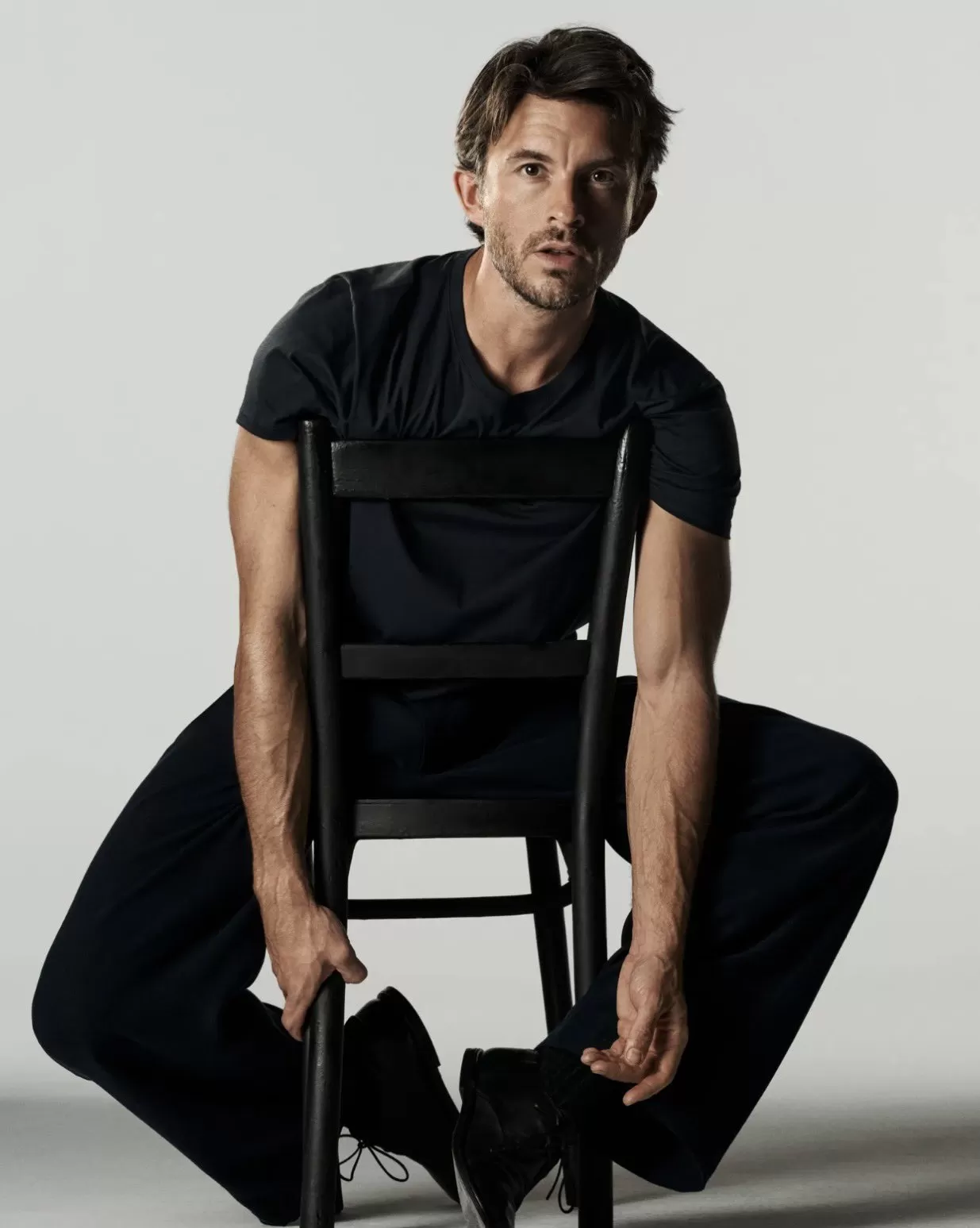 Jonathan Bailey Makes Armani I Will a Story, Not Just a Scent