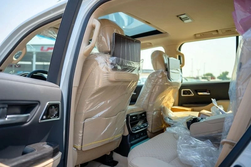 Toyota Land Cruiser hybrid sắp ra mắt: đắt nhưng đáng tiền?