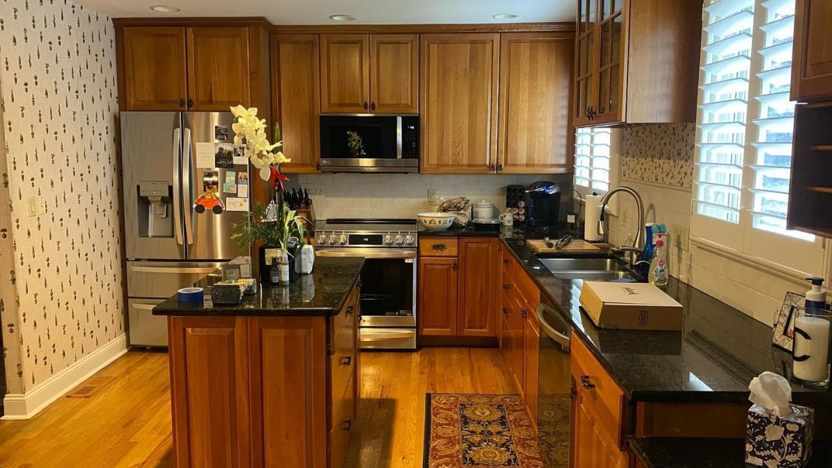 How Cabinet Color Changes Transform Kitchens More Than You’d Expect