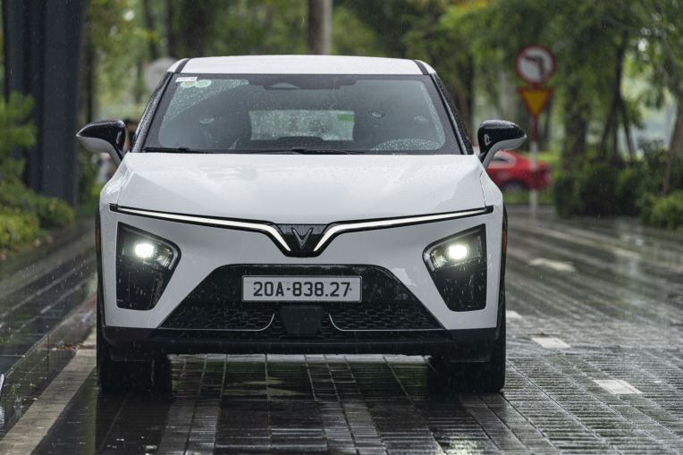 Mazda CX-5 xuống 666 triệu: Giá rẻ có đủ đấu HR-V và Corolla Cross?