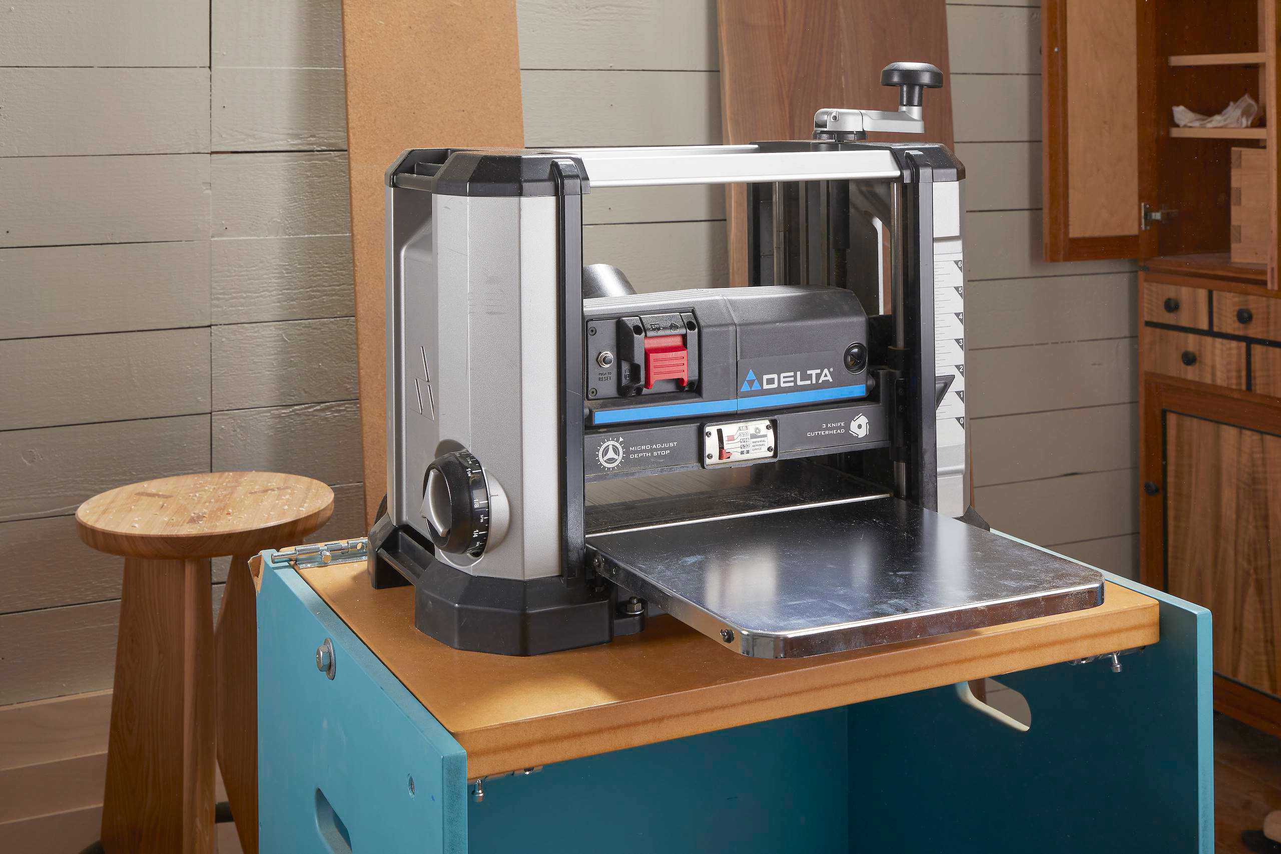 Bandsaw Setup Essentials: Alignment, Tension, and Tuning
