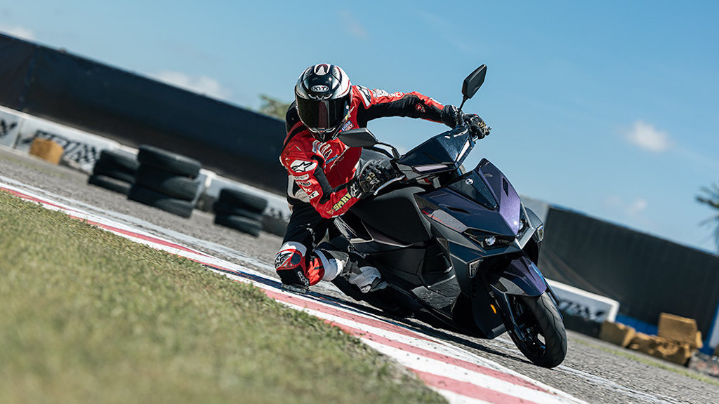 Honda và Vespa dẫn đầu làn sóng xe máy phân khối nhỏ