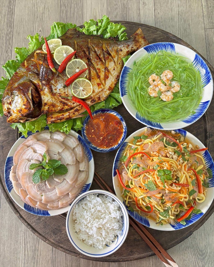 Lập thực đơn 2 tuần không lo hôm nay ăn gì