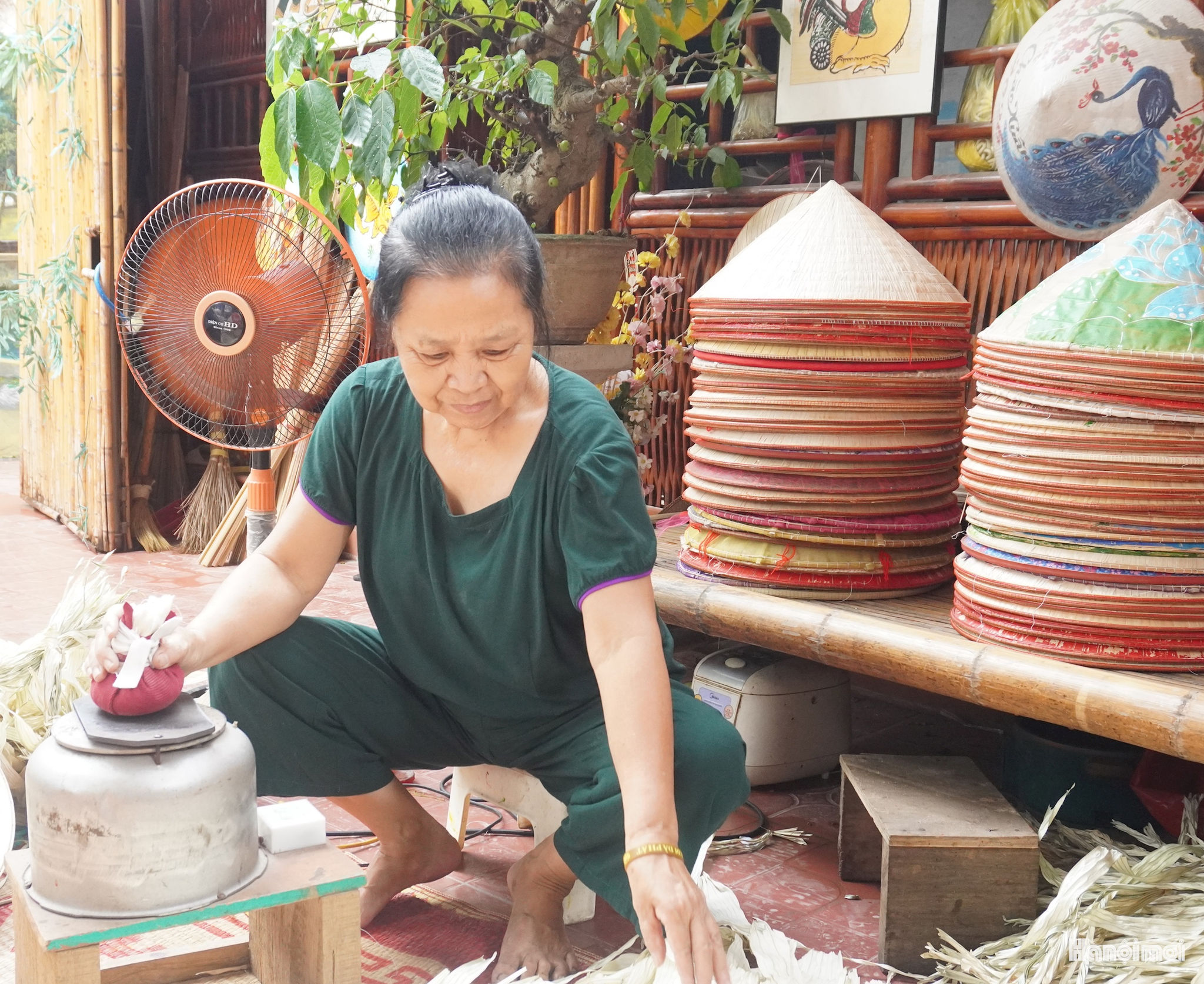 Hợp tác xã gốm Bát Tràng: giữ di sản, mở đường tăng trưởng