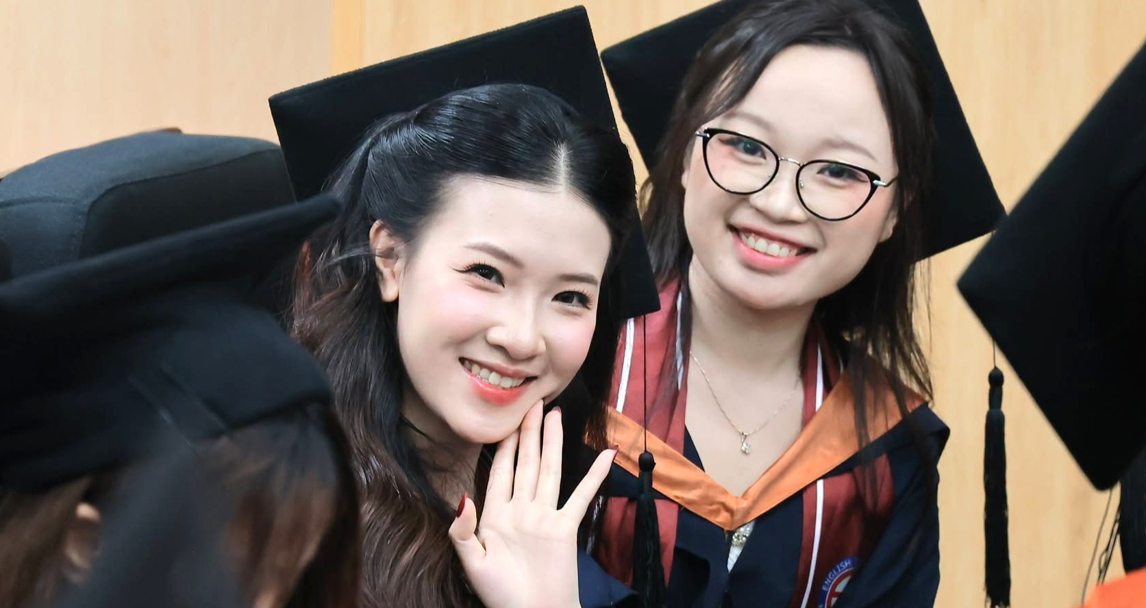 Điểm chuẩn đại học 2026 giảm sâu: Cơ hội và cái bẫy mới cho thí sinh