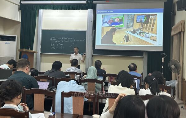 Toán học và AI cùng tiến hóa: Khi máy tính trở thành đối tác tư duy