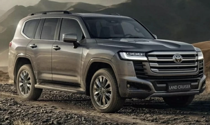 Toyota Land Cruiser Hybrid: Vũ khí mới đối đầu Nissan Patrol
