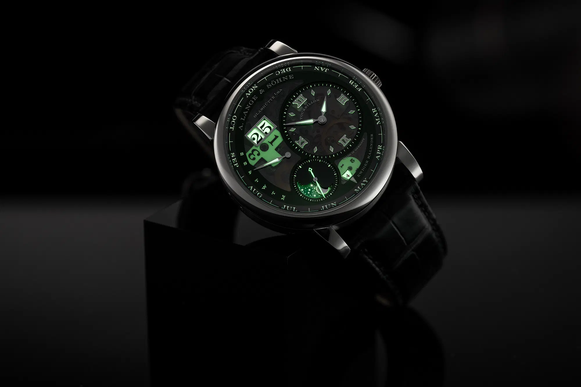 How Luxury Watchmakers Redefine Design Through Materials and Craft