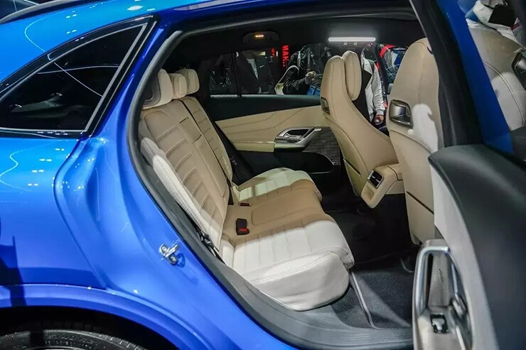 Mercedes-Benz GLC điện vs Range Rover Electric: cuộc đua SUV điện hạng sang