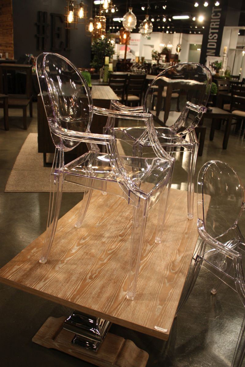 Transparent Furniture Is Redefining Minimalist Interiors