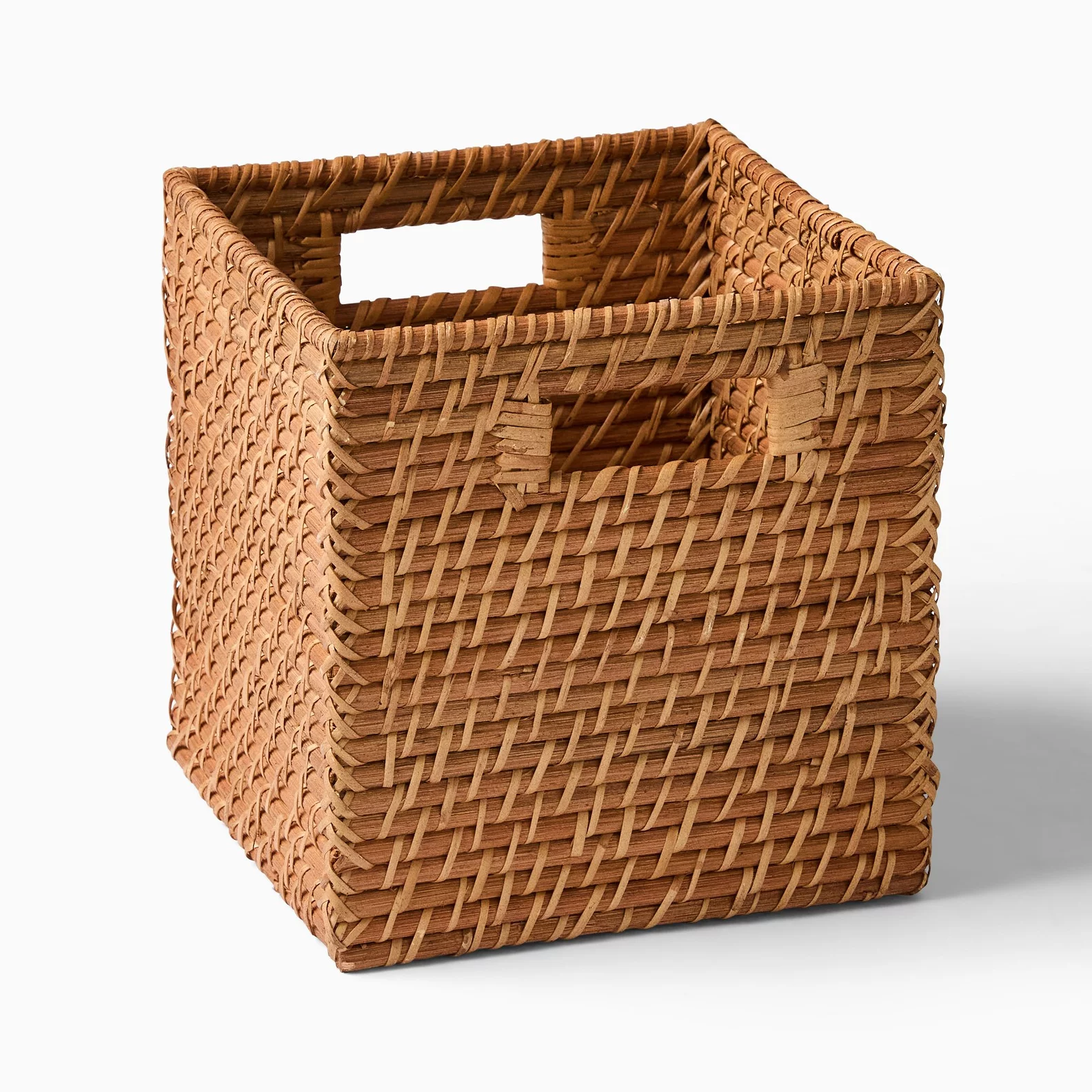 Styling Dorm Rooms and Student Spaces: Smart Essentials That Look Good