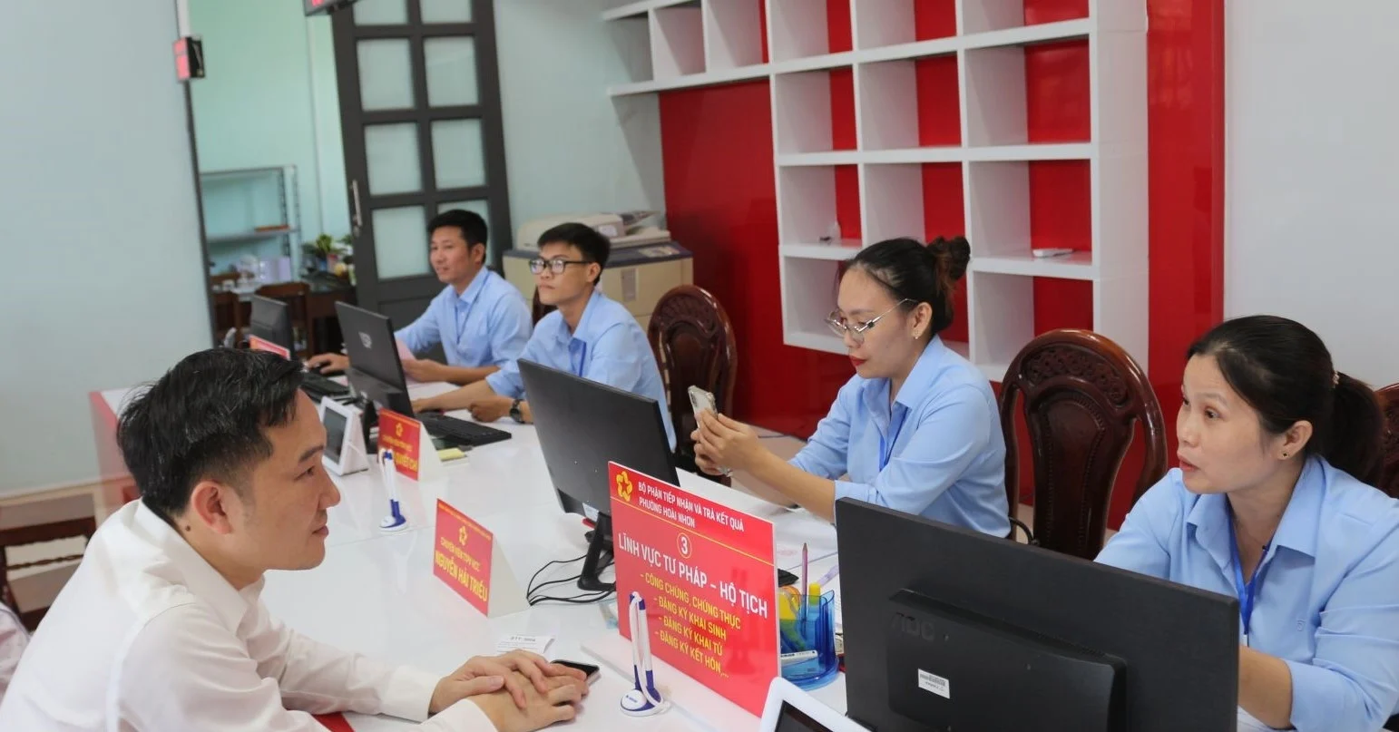 Chính quyền địa phương dùng AI xử lý hồ sơ: Giảm trễ hạn, tăng minh bạch
