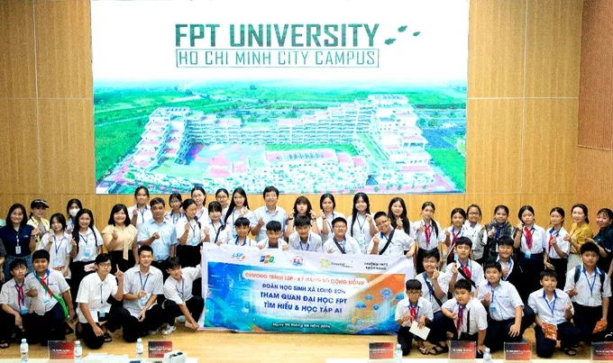 Học sinh STEM, AI và bán dẫn: Từ lớp học đến sân chơi sáng tạo