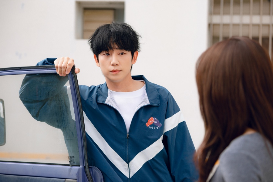 Netflix đẩy mạnh series romance Hàn Quốc: Jung Hae-in và Ha Young ở tâm điểm