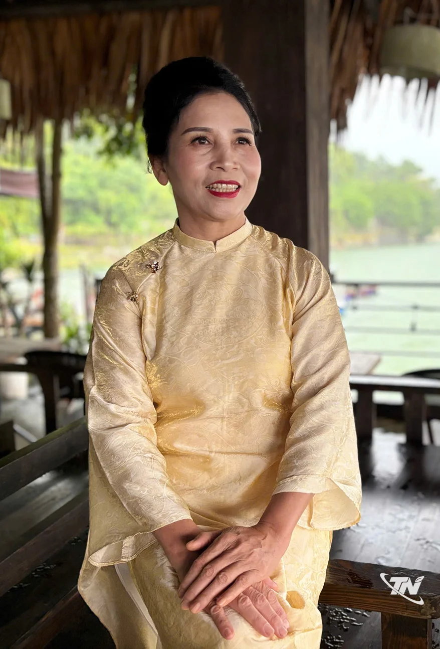 Ba giọng ca huyền thoại nữ định hình di sản âm nhạc Việt